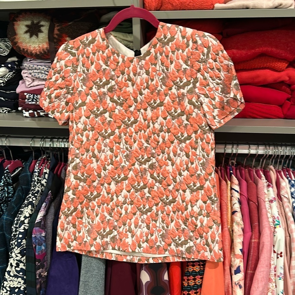 J Crew pink flowered jacquard blouse size 00